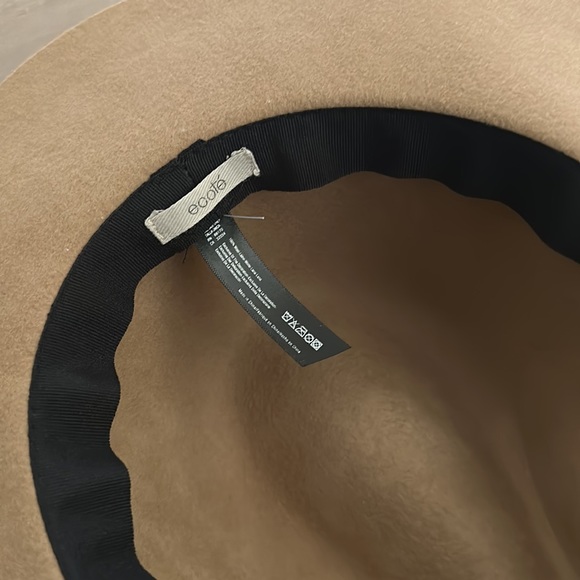 Ecote tan wool hat. Worn once! - Picture 3 of 4
